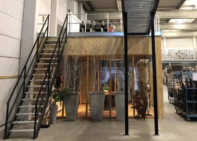 Magazijntrap kopen van MeerMagazijn