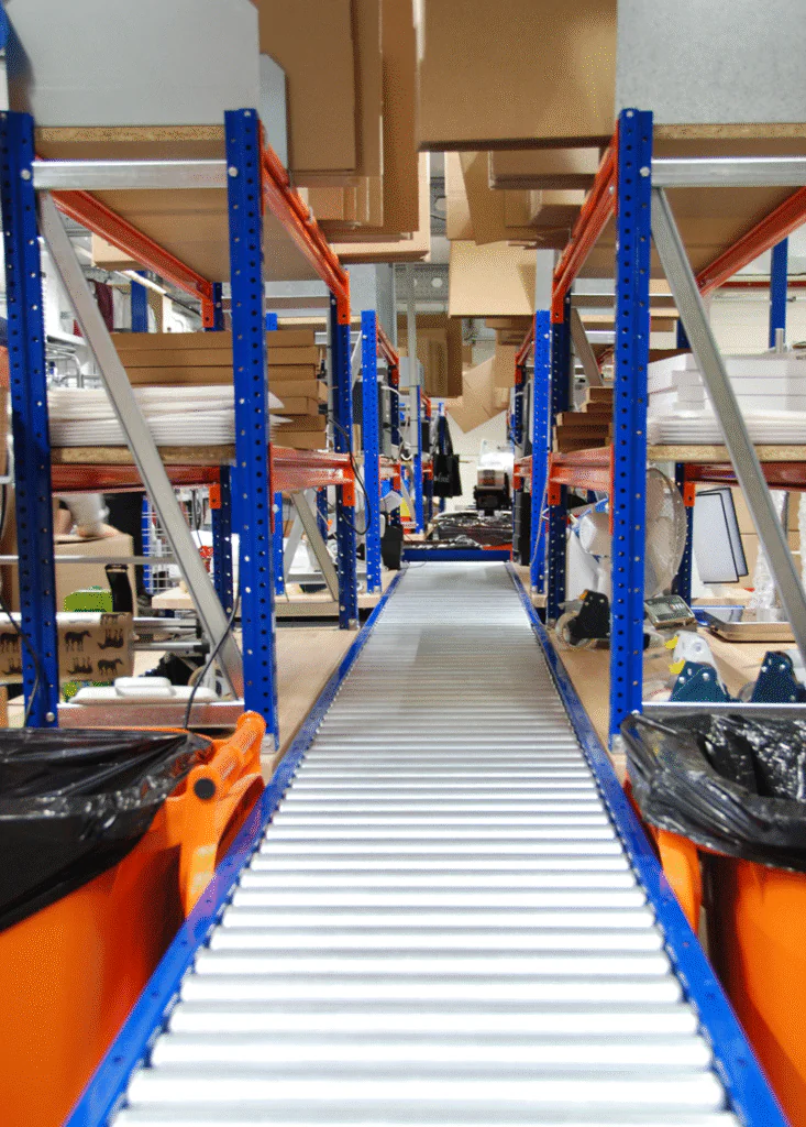 Rollerbaan voor intern transport transportband magazijn